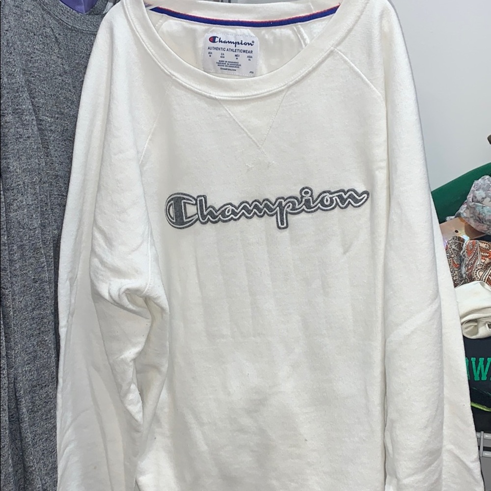 sweatshirt